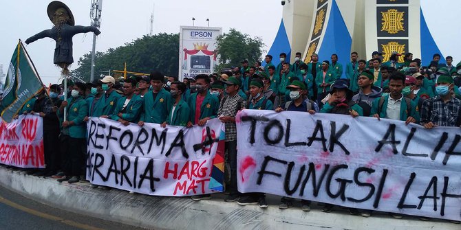 Mahasiswa Fakultas Pertanian Universitas Syiah Kuala, Banda Aceh Menggelar Aksi Menolak RUU Pertanahan