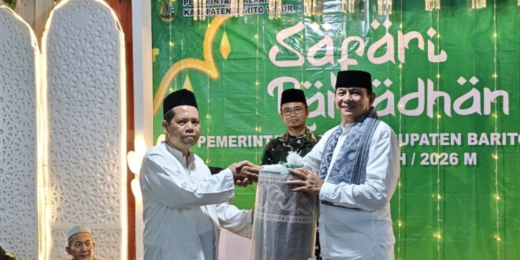 Safari Ramadan Berlanjut, Bupati Bartim Kunjungi Warga Wungkur Nanakan Di Masjid Darul Khairat