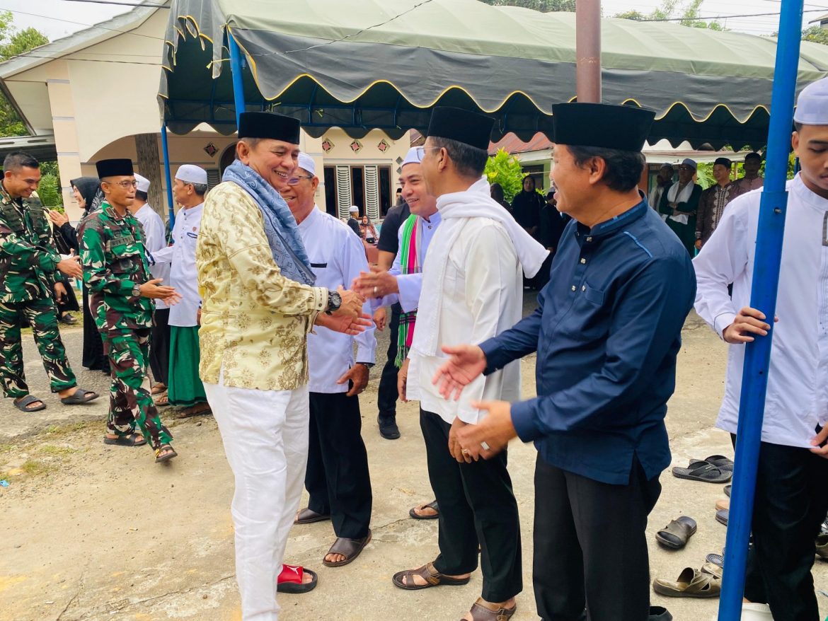 Bupati Barito Timur Ajak Warga Perkuat Silaturahmi dan Kerukunan Saat Safari Ramadan di Magantis