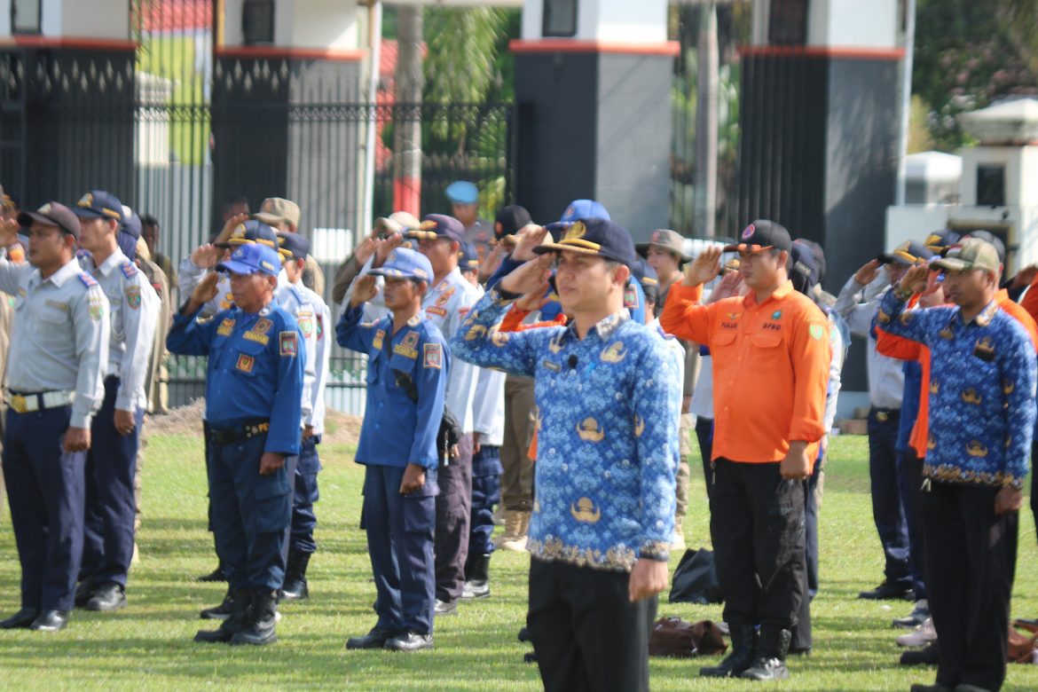 Peringatan Hari Otonomi Daerah ke-XXX, Pemkab Bartim Gelar Apel