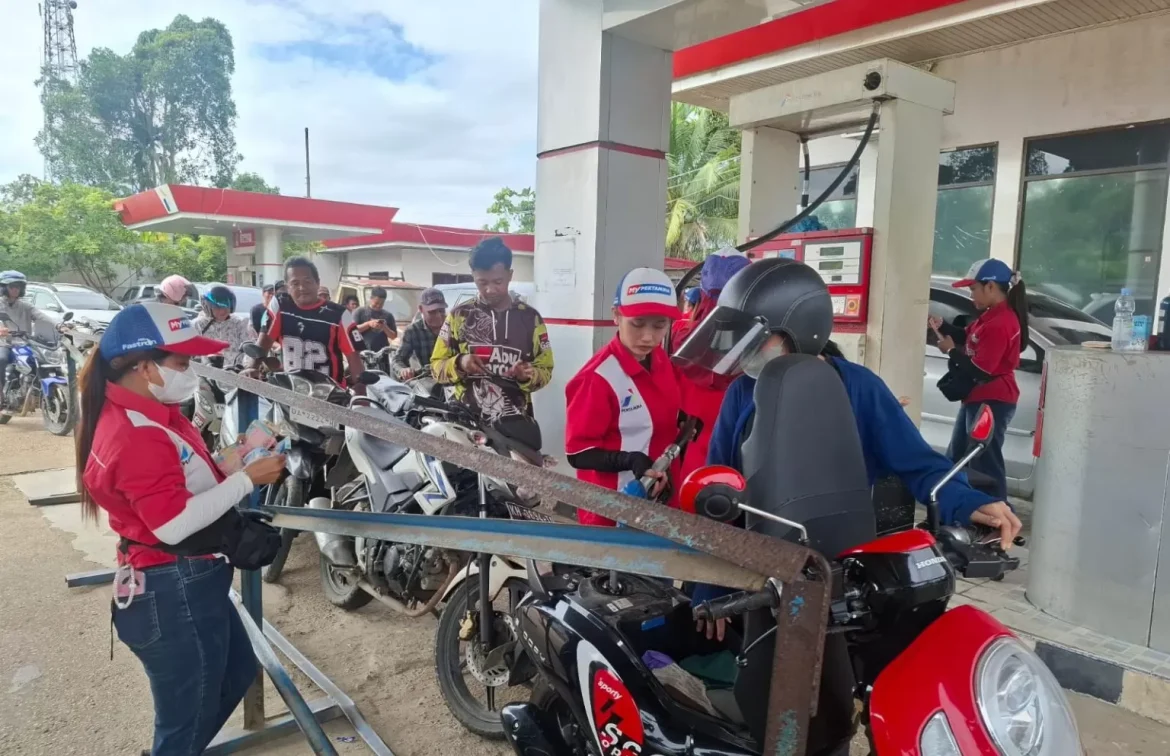 Pemkab Bartim Pastikan Distribusi BBM Tetap Terkendali Saat Tinjau SPBU Ampah