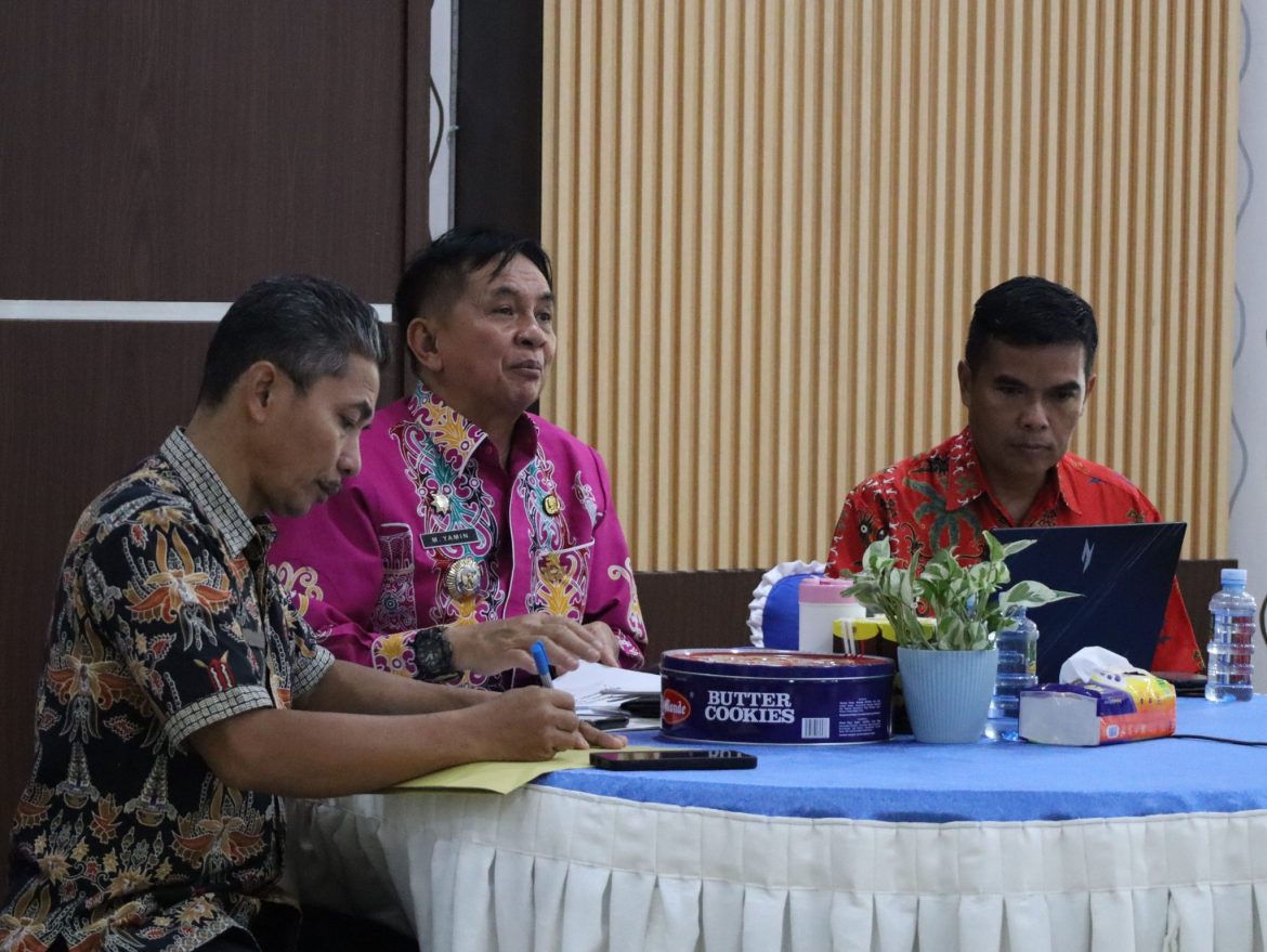 Di 21 Desa Barito Timur 315 Mahasiswa UPR Siap Mengabdi, Bupati Yamin Minta Jadilah Agen Perubahan di Tengah Masyarakat