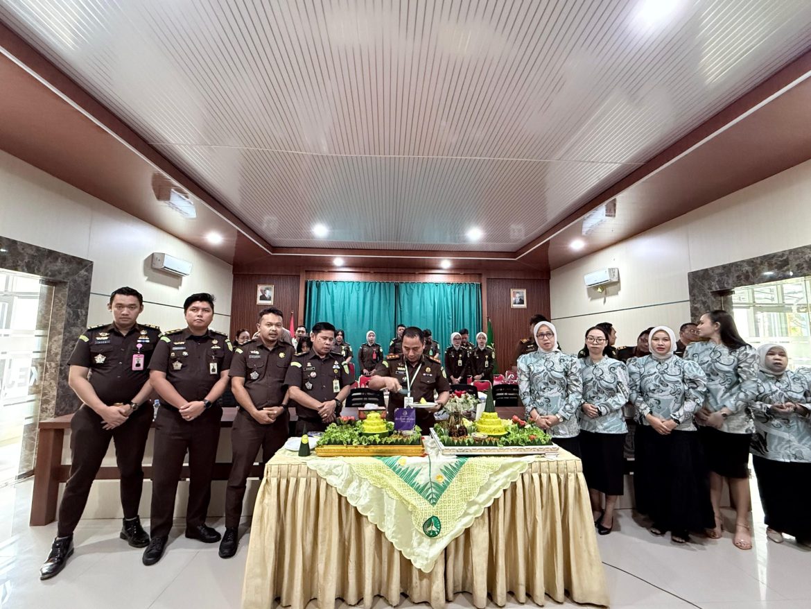 Pelaksanaan Hari Bhakti Adhyaksa ke-66, Kejari Barito Timur Gelar Syukuran