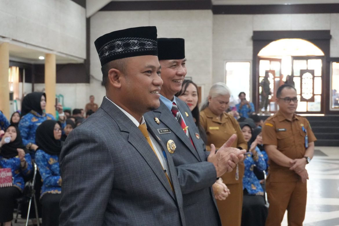 Ketua DPRD Barito Timur Dorong 212 PNS Baru Berikan Pelayanan Publik yang Berkualitas